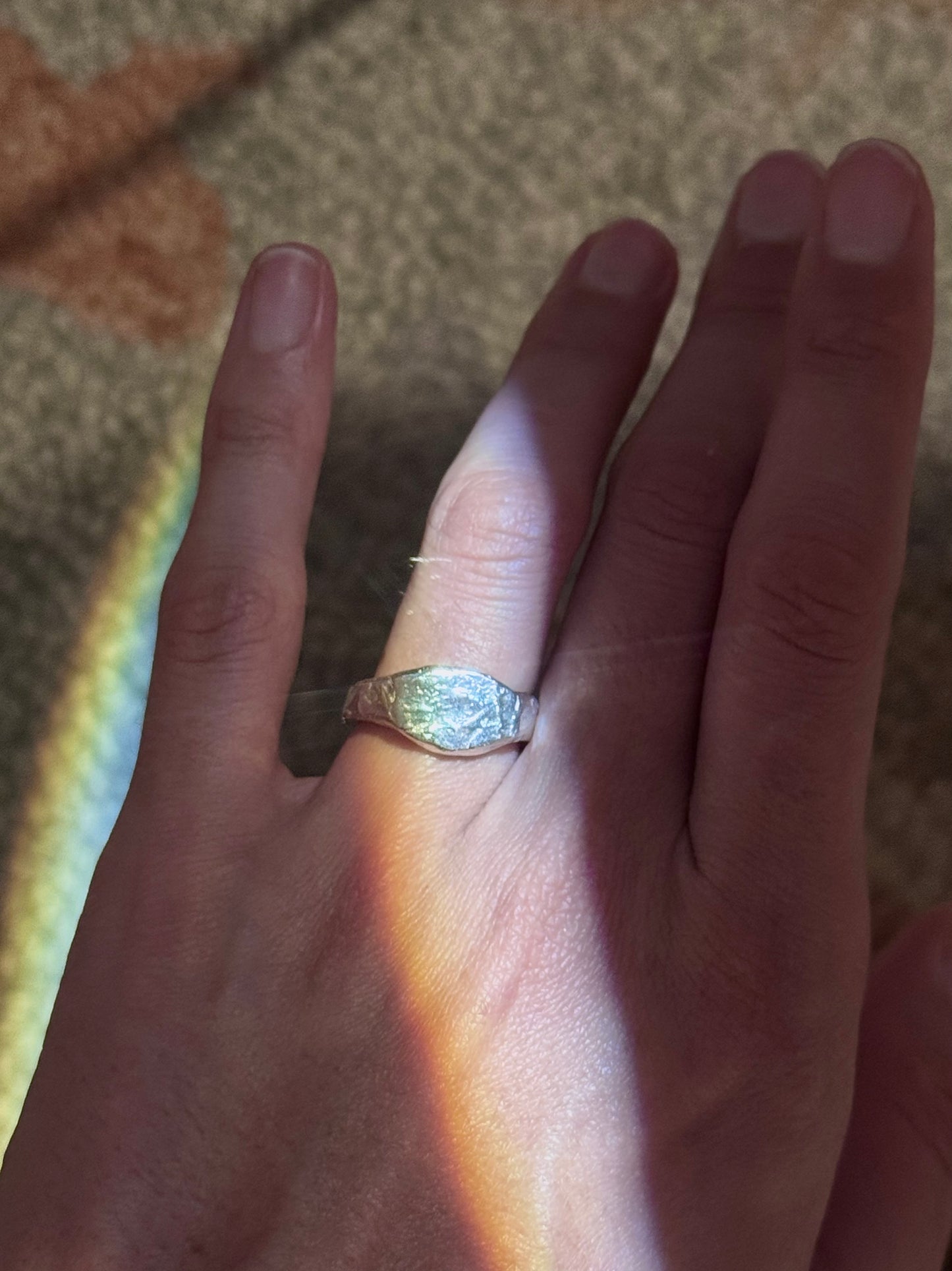 Organic signet ring