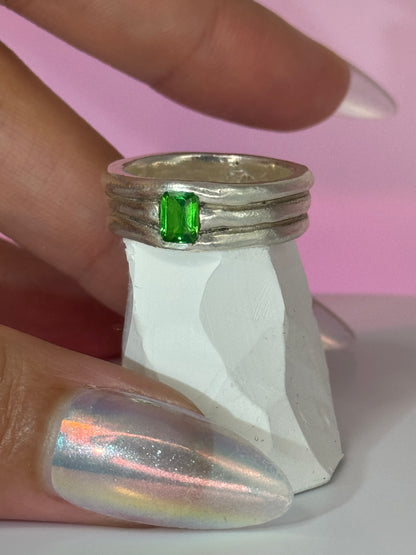 Emerald band ring