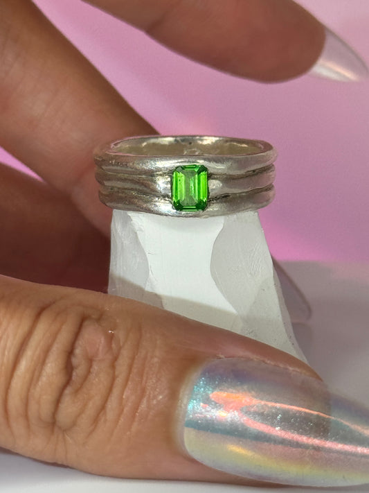 Emerald band ring
