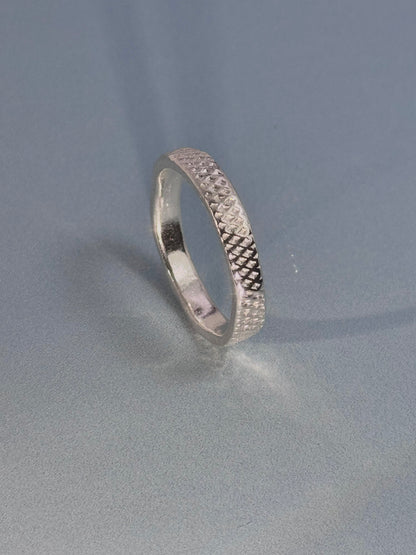 Organic stackable ring V